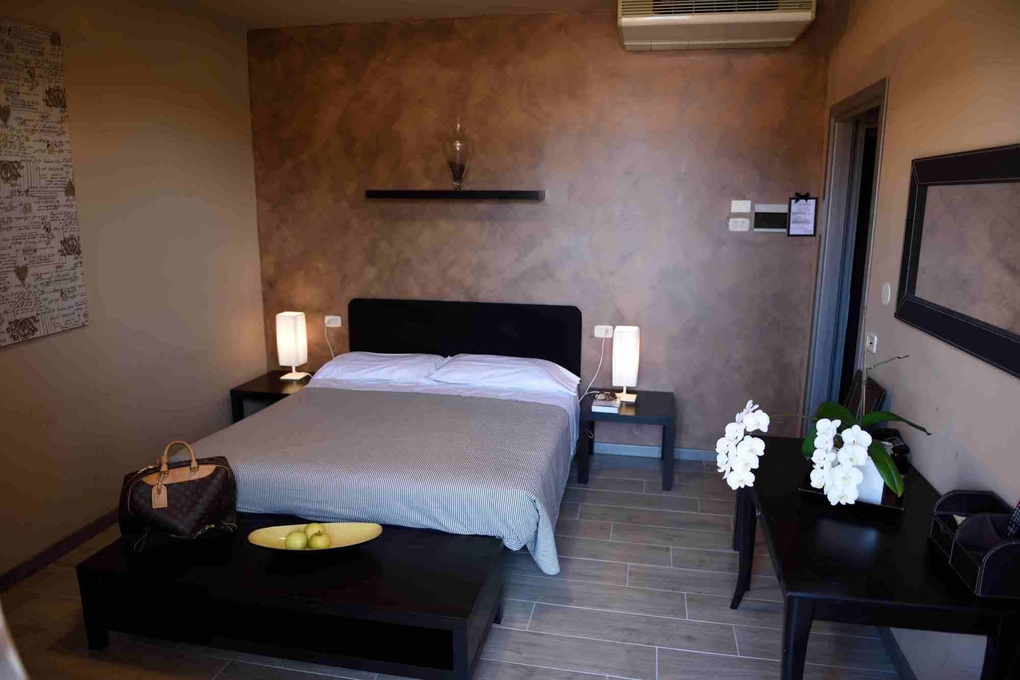 Hotel Residenza Alighieri Bardolino Exterior foto